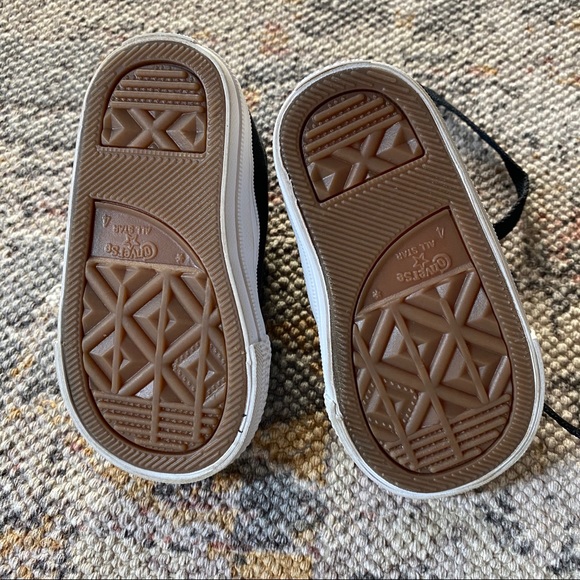 Converse Chuck Taylor Sneakers - Picture 2 of 6